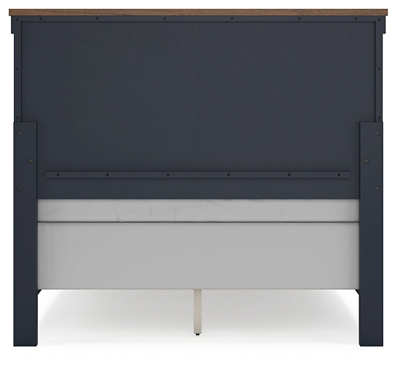 Landocken Full Panel Bed with Mirrored Dresser and Nightstand
