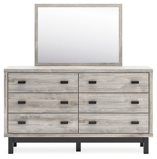 Vessalli King Panel Bed with Mirrored Dresser and Nightstand