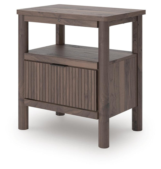 Pamytta Full Panel Bed, Dresser, Mirror and Nightstand