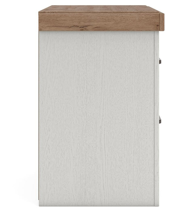 Savonport Queen Panel Bed, Dresser, Mirror, Chest and Nightstand