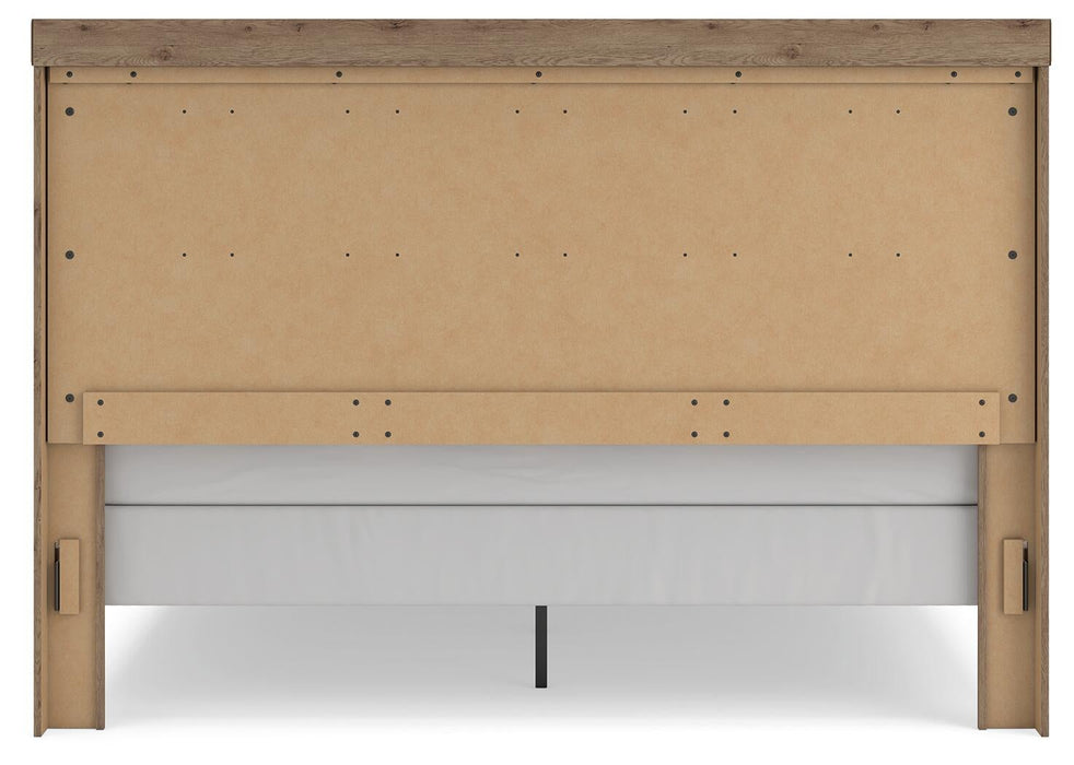 Garistyn King Panel Bed. Dresser, Mirror and Nightstand