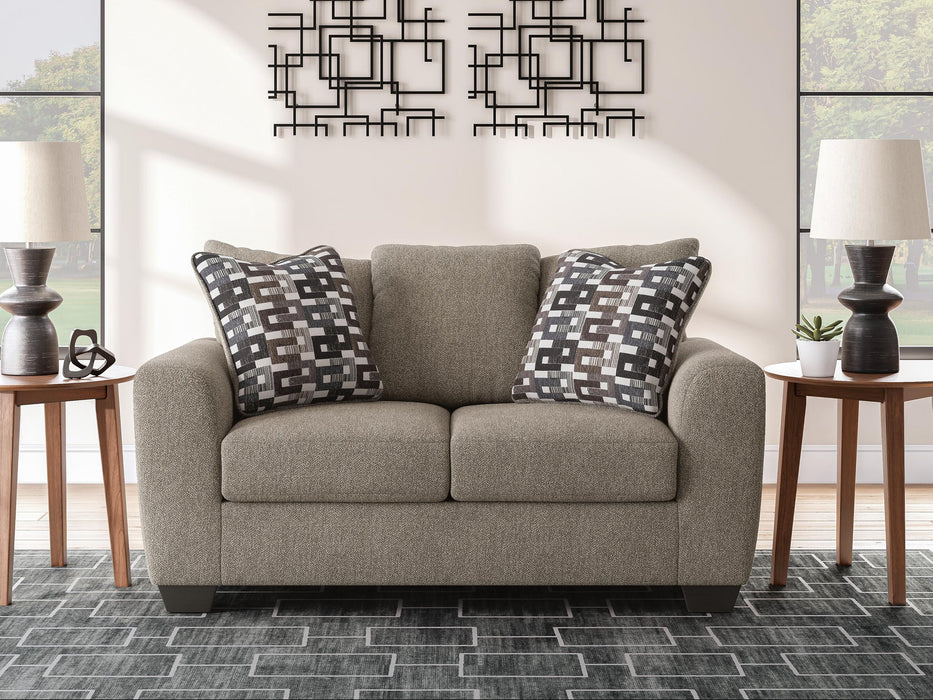 Triston-Peaks Loveseat