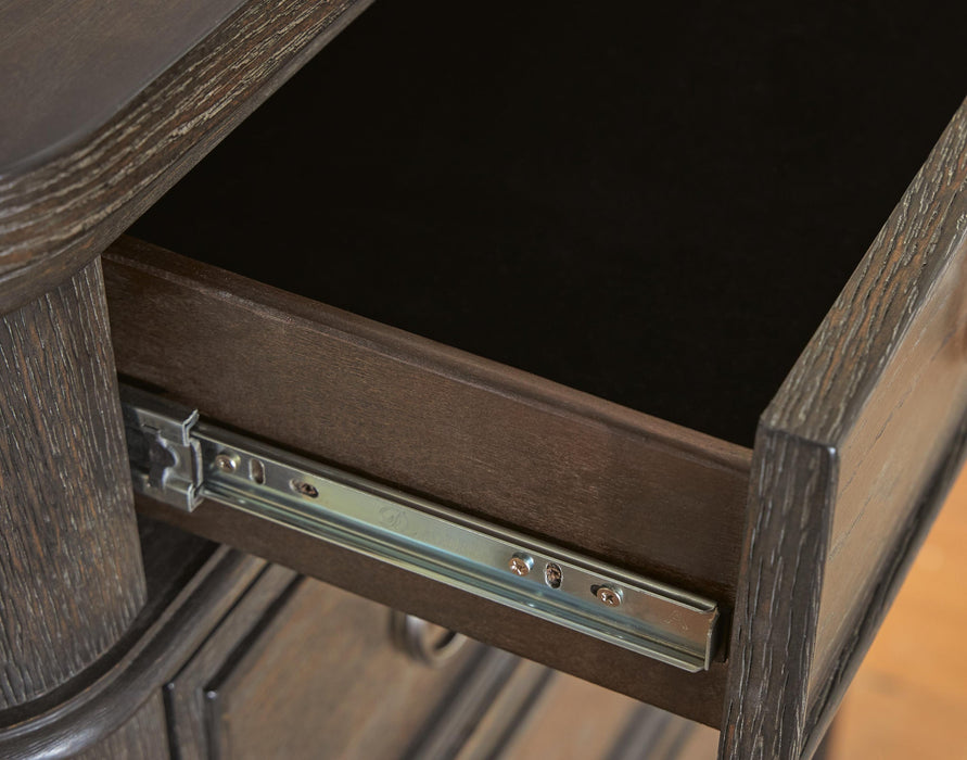 Wickenger Five Drawer Chest