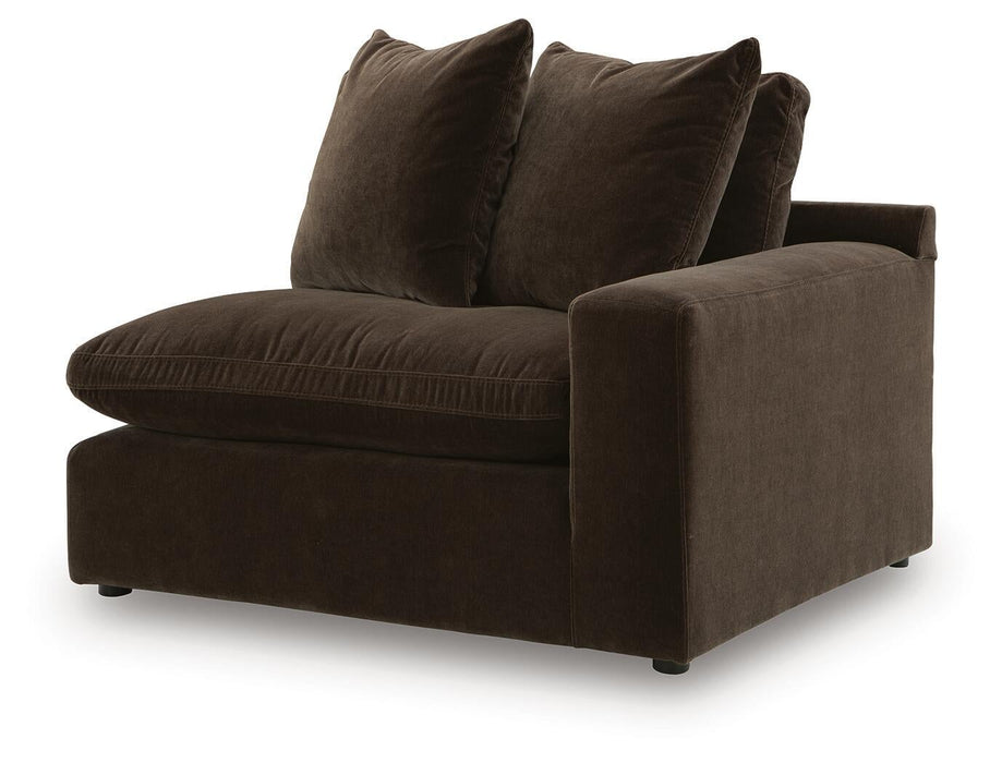 Maxton Heights 8-Piece Sectional
